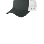 Nike Snapback Mesh Trucker Cap - 
